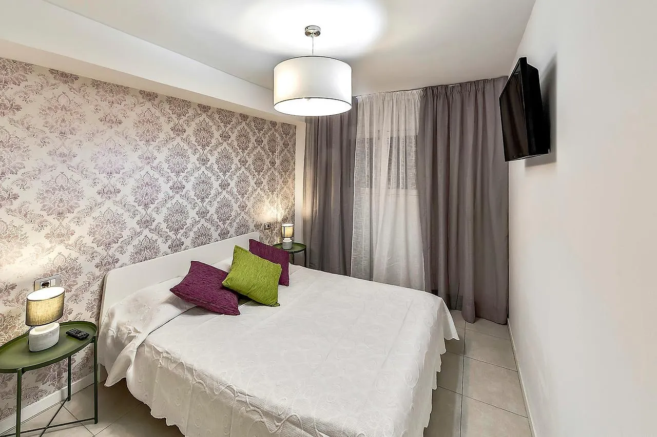 Parque Royal 1 Studios & Apartments 阿德耶 西班牙