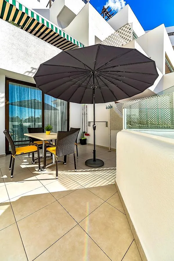 Parque Royal 1 Studios & Apartments 阿德耶 0*,