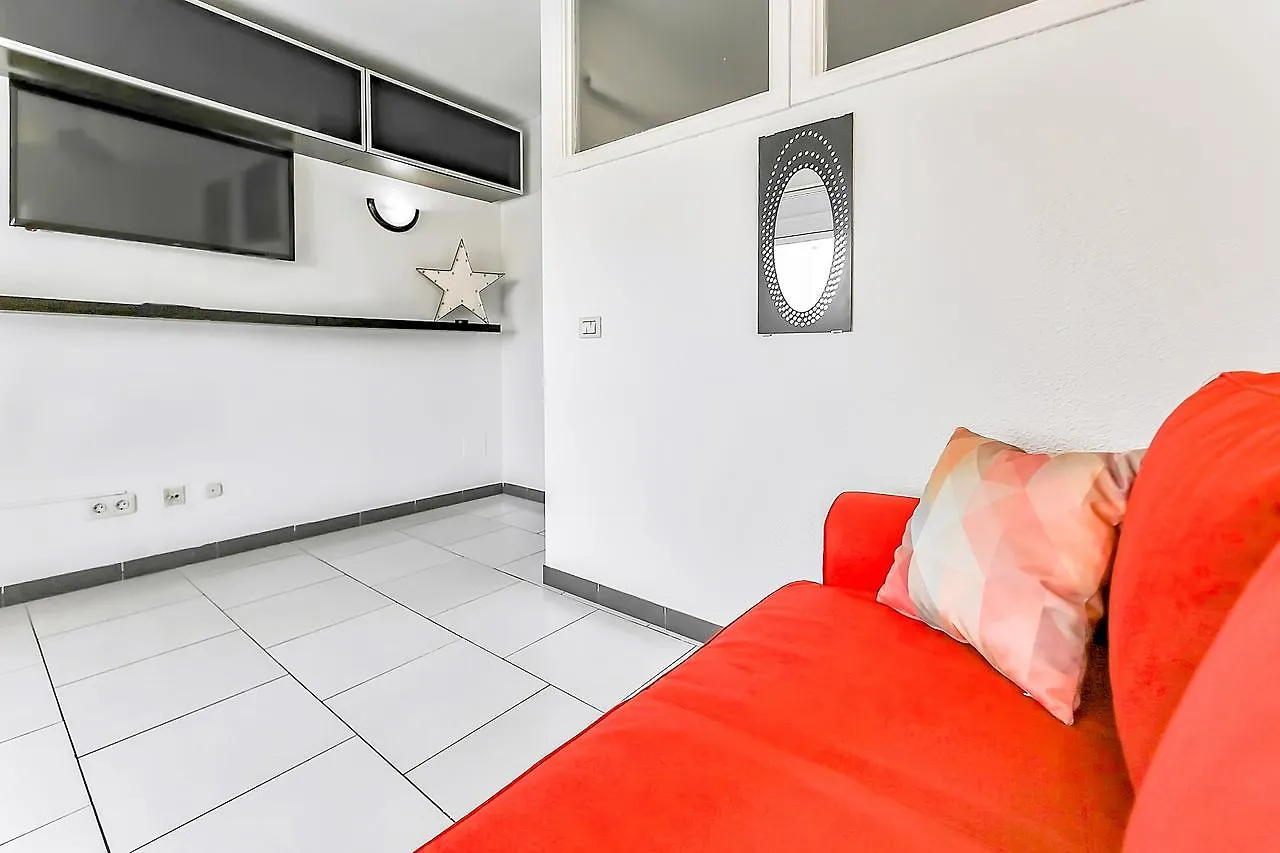 Parque Royal 1 Studios & Apartments 阿德耶 0*,